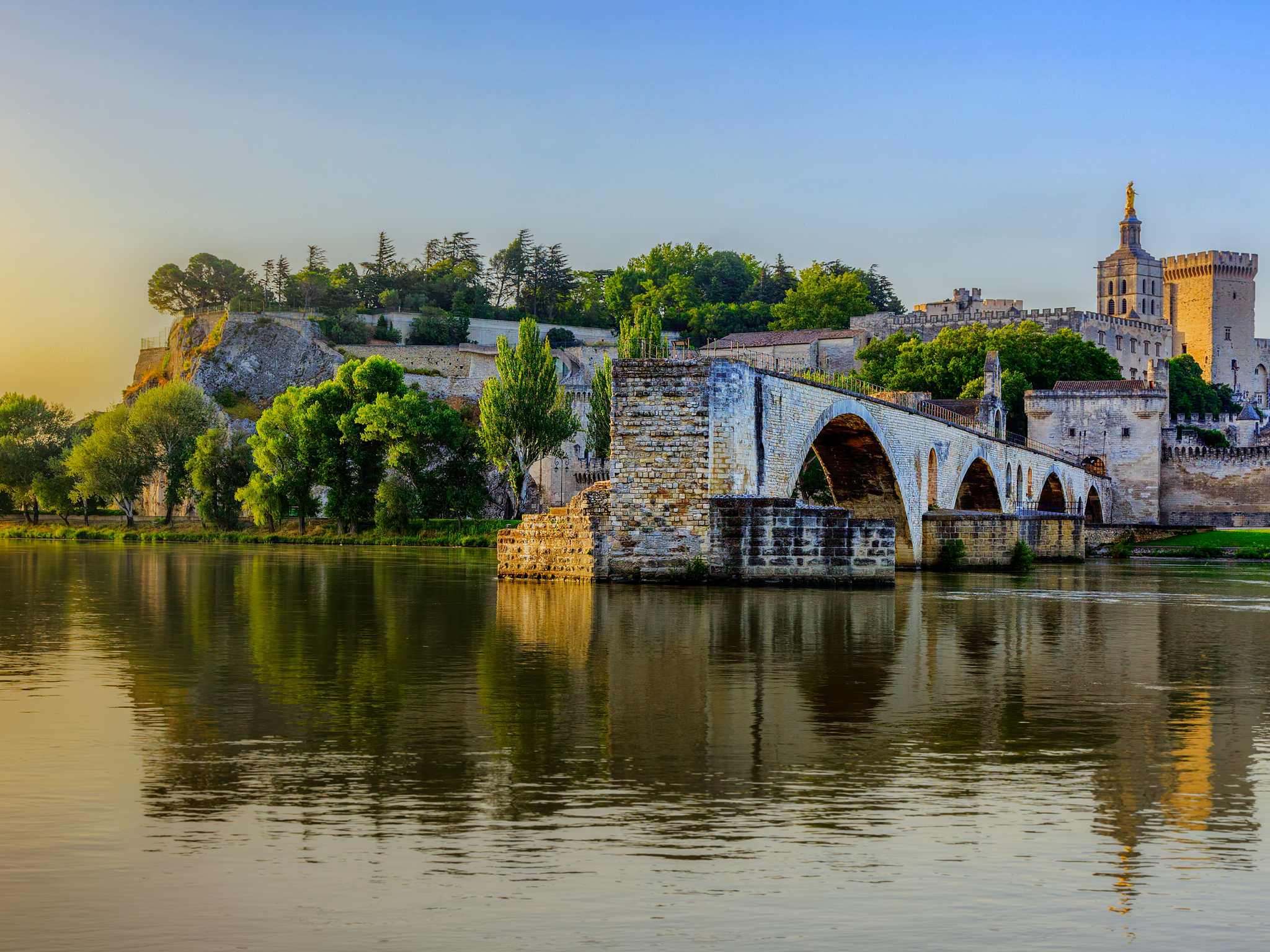 Cultural experiences in France: Palace of the Popes